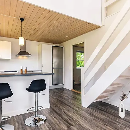 5 Star In Semesterbostad Farsø